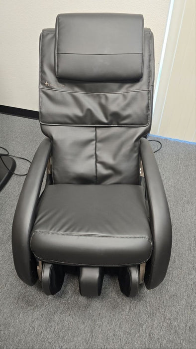 Human Touch WholeBody 8.0 Massage Chair - Floor Model - MassageChairPlanet.com