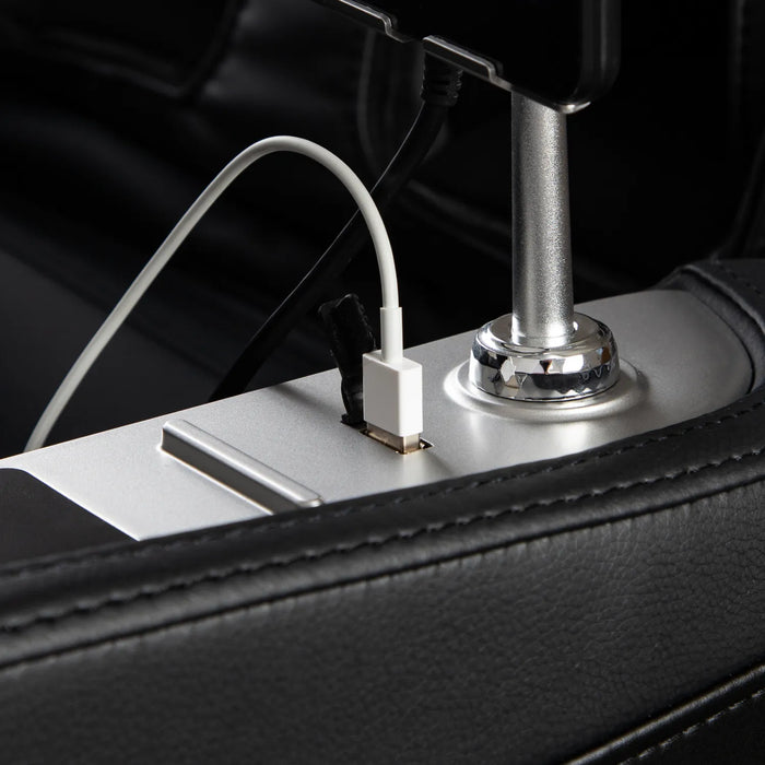 Osaki Aeris 4D Duo USB-A charging port - MassageChairPlanet.com