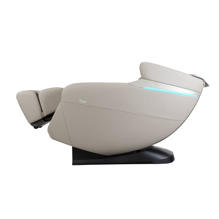 Titan Forma 3D+2D zero gravity recline - MassageChairPlanet.com